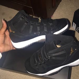 Never worn Jordan 11 Retro sz 6.5 boys 8.5 girls
